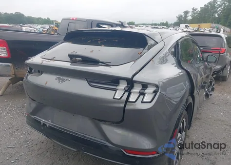 2023 Ford Mustang Mach-E Premium z USA, uszkodzony, nr VIN 3FMTK3SU9PMA70821